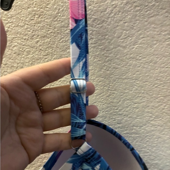 Plus Size Tropical Floral Blue Women's One Piece Swimwear 1X - Picture 5 of 8